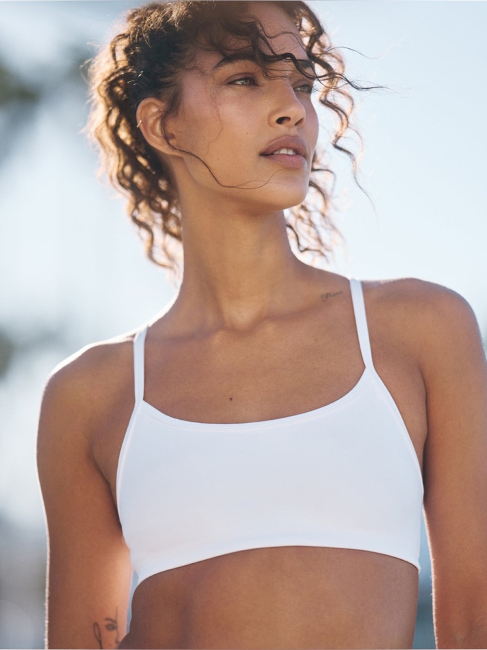 Vuori White Minimalist Strappy Sports Bra